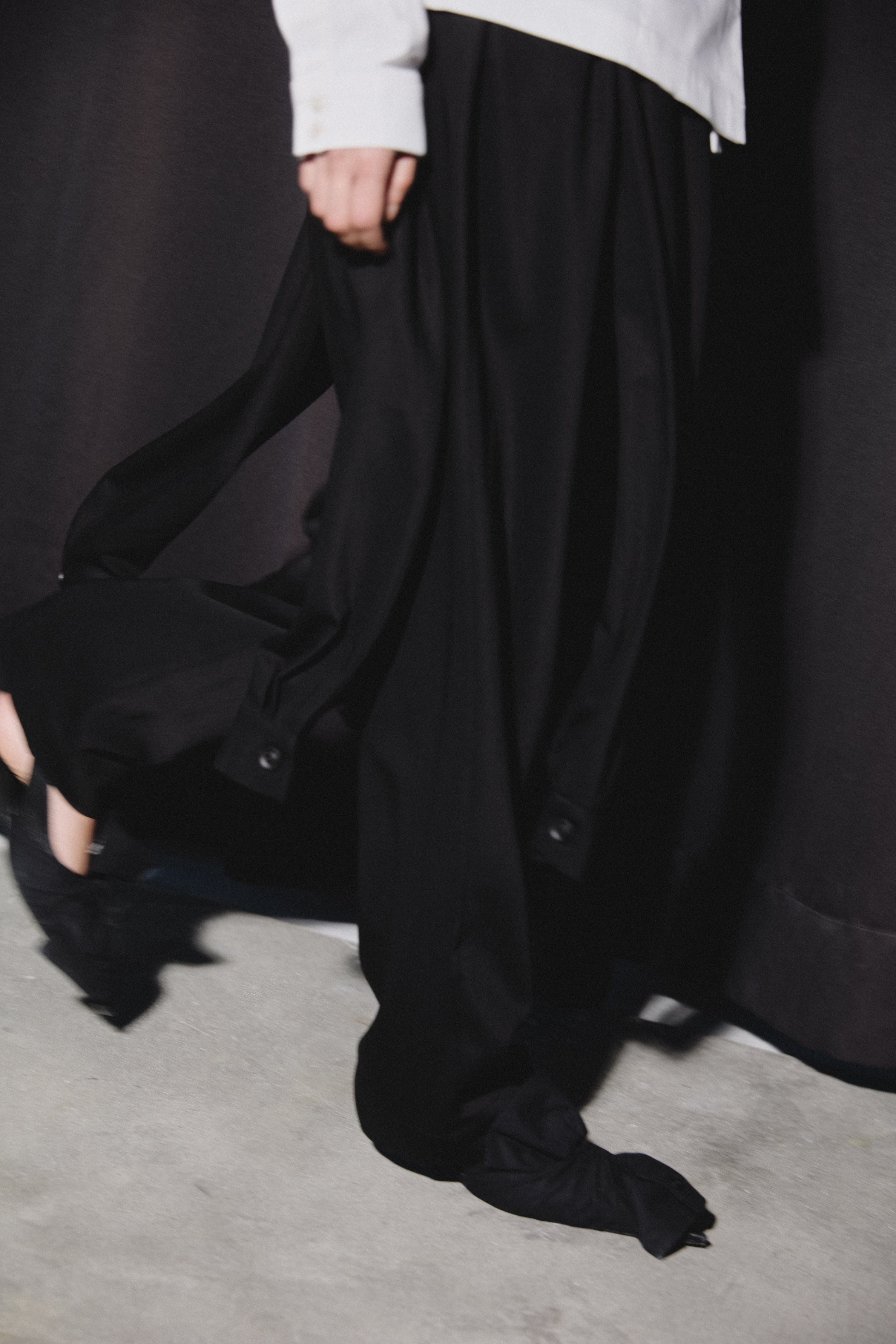 Four-Sleeves Trousers