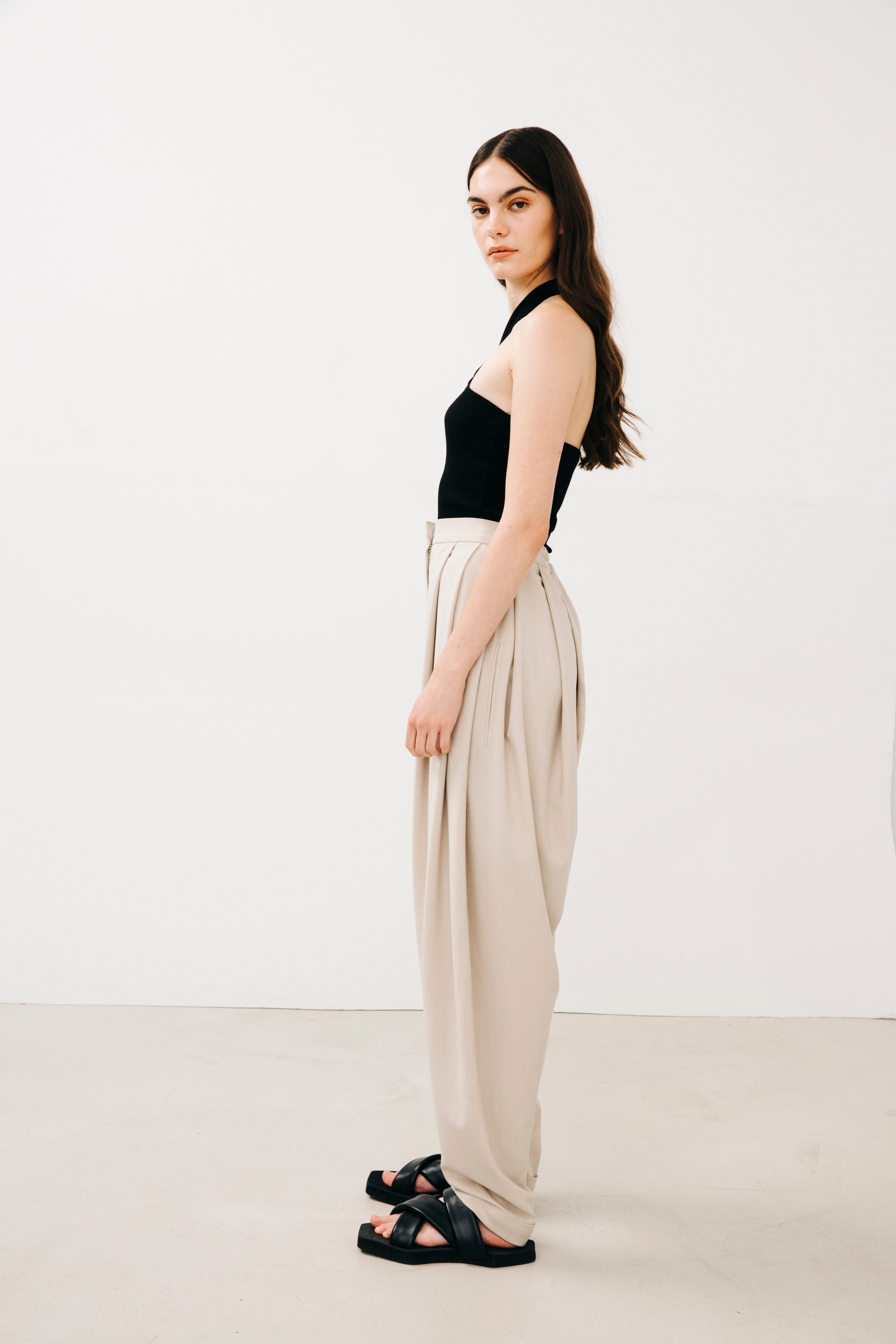 Simple Pleated Pant