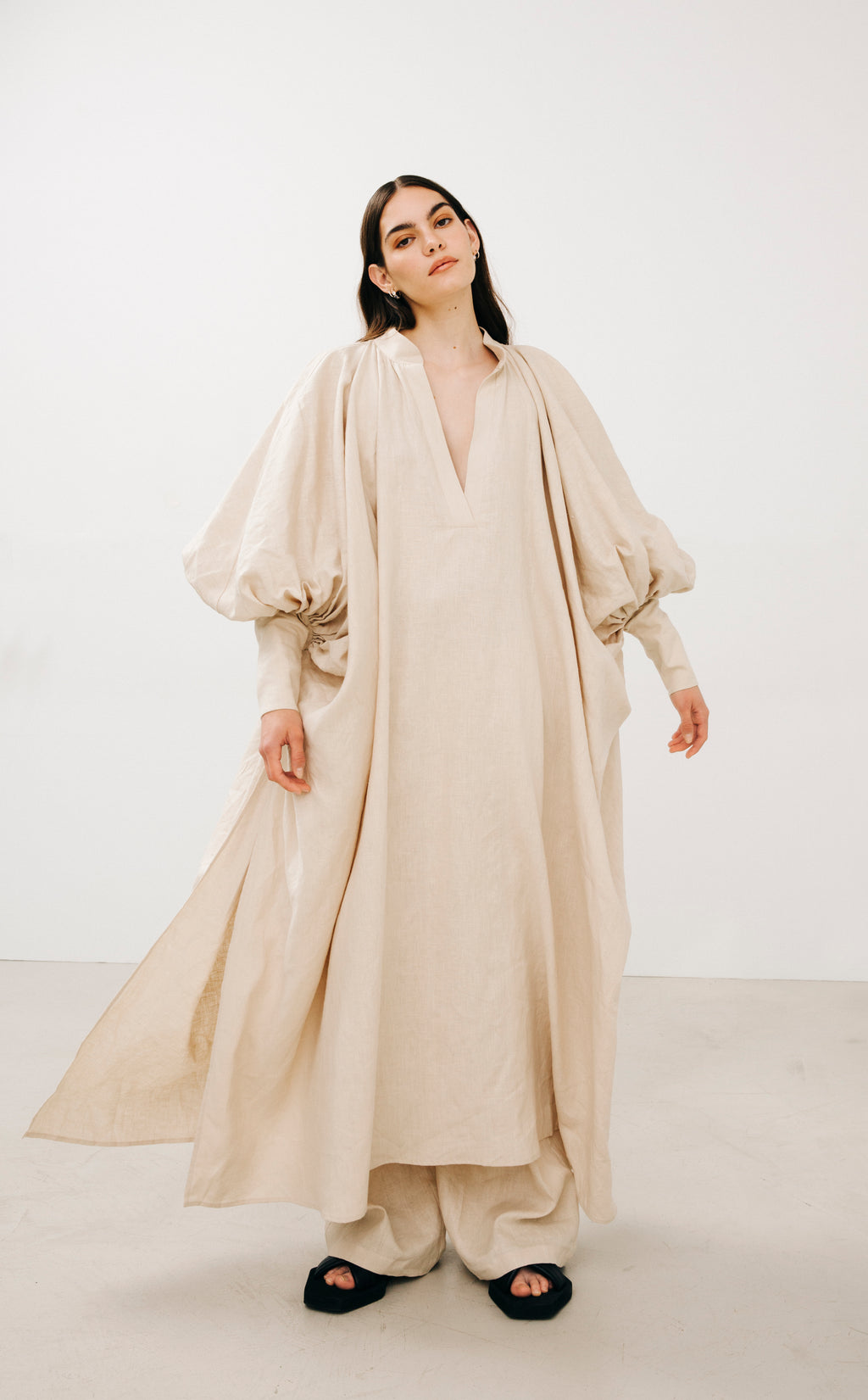 Puffy Sleeve Kaftan in Linen