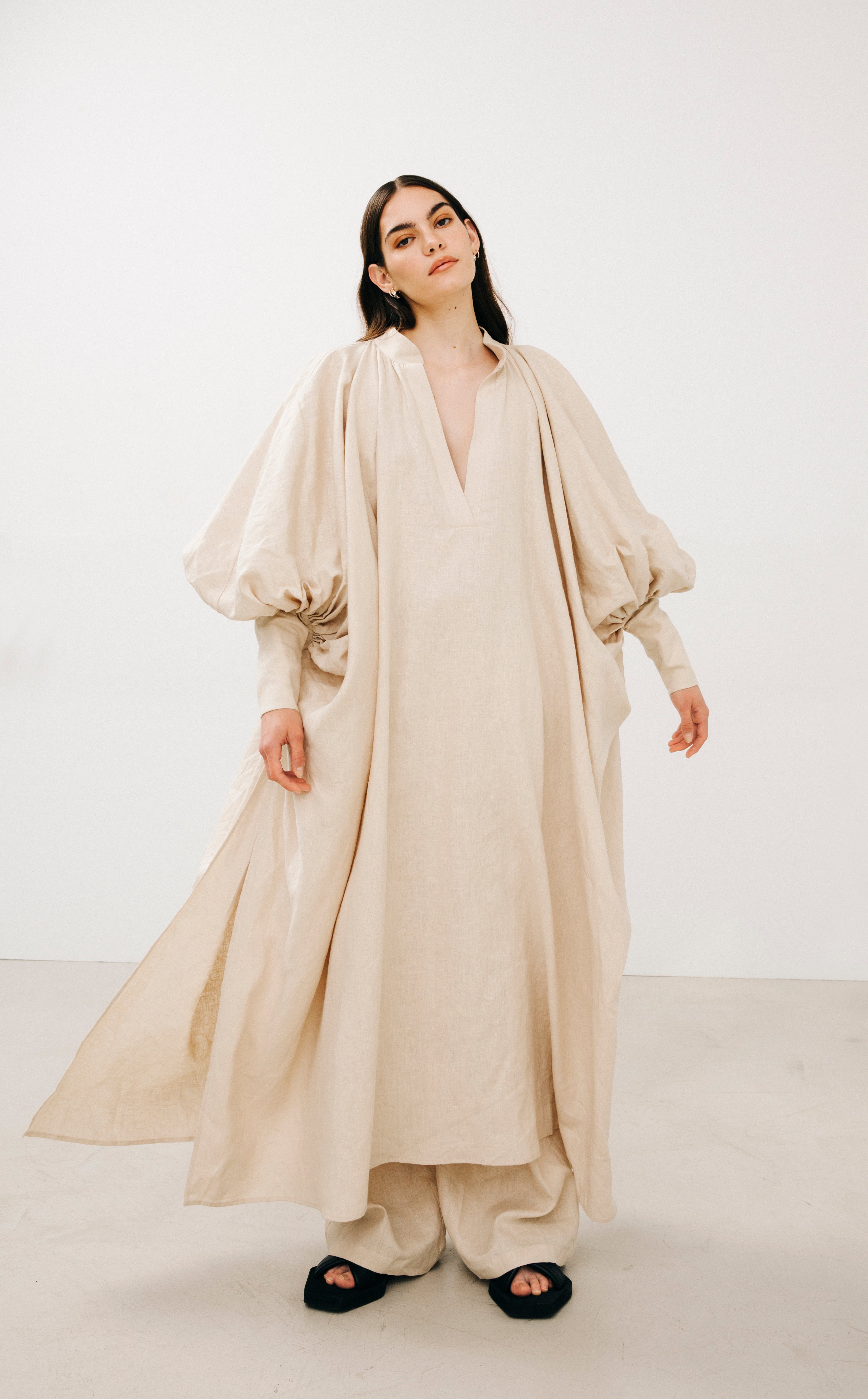 Puffy Sleeve Kaftan in Linen
