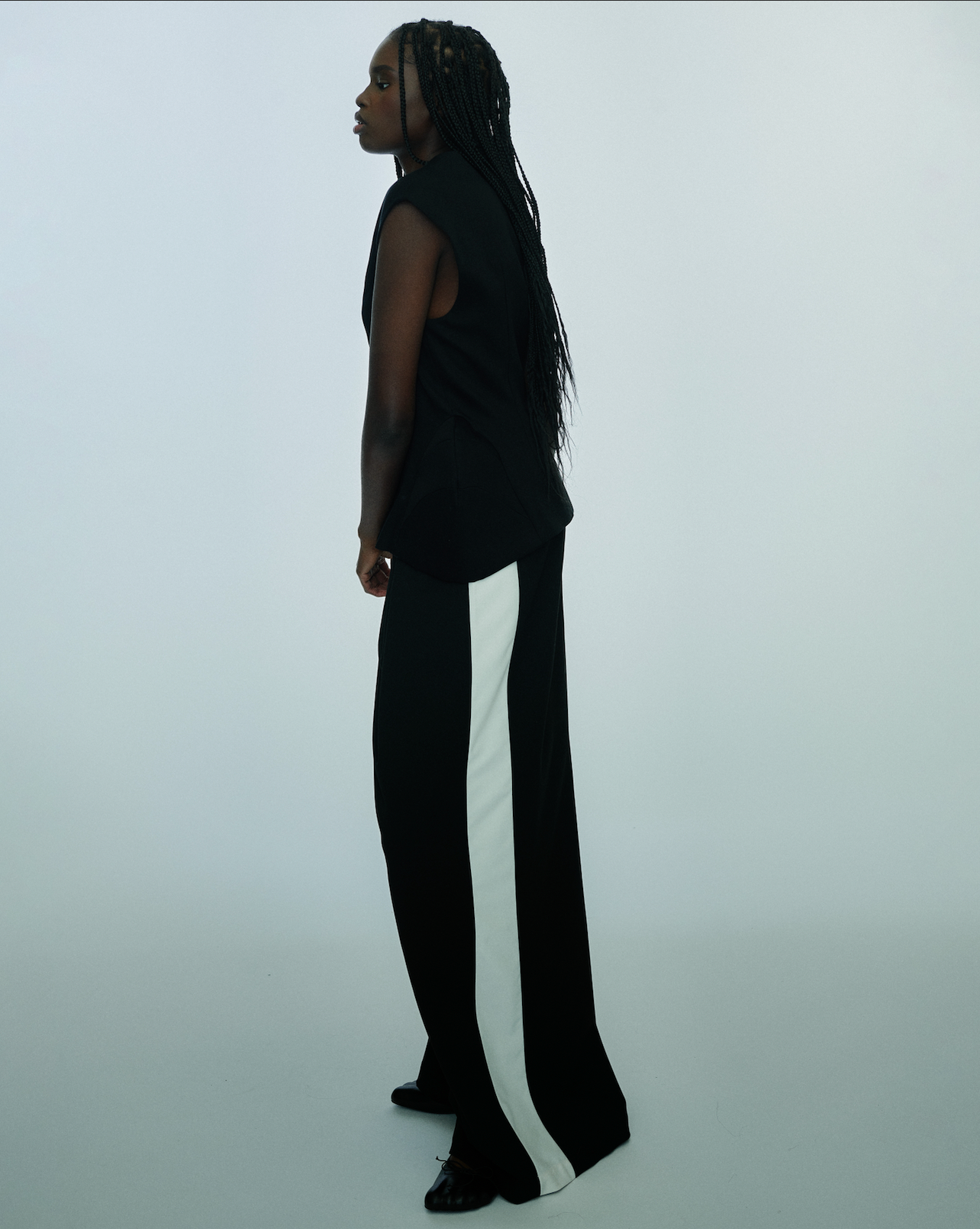 Wide-leg pants