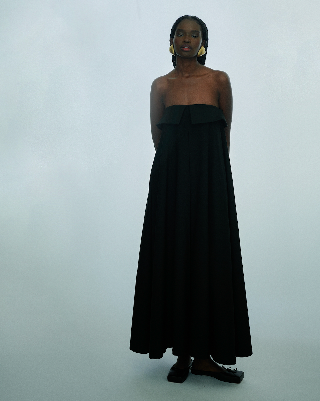 Strapless collar dress