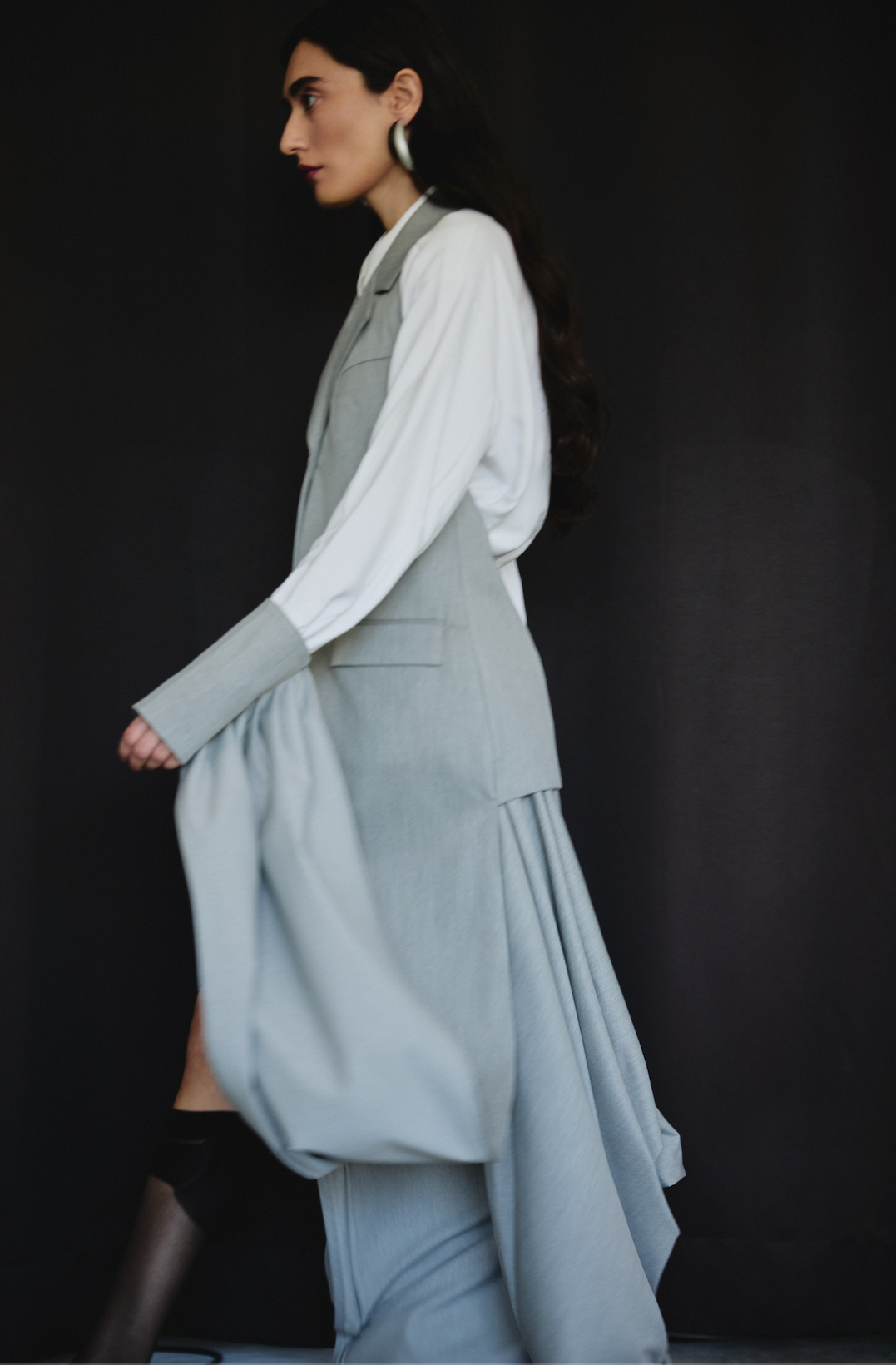 Open-Back Tailored Sleeve Vest